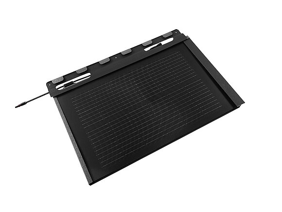 Die Abbildung zeigt die kleine PREFA Solardachplatte in Schwarz.