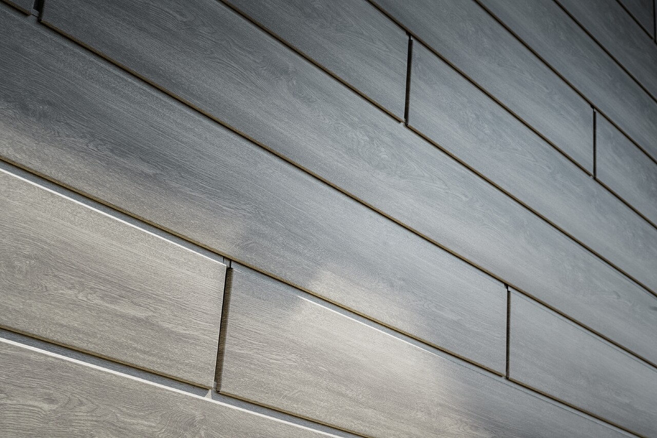 Detailansicht der PREFA Siding Fassade in Eige Beige Grau mit Fugen