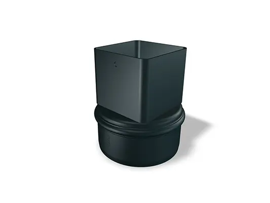 La riduzione per pluviale quadro PREFA 80, disponibile nelle misure 80 Ø 106 mm e 80 Ø 115 mm, serve per il collegamento flessibile di tubi quadri e garantisce una tenuta affidabile nei sistemi di drenaggio del tetto.