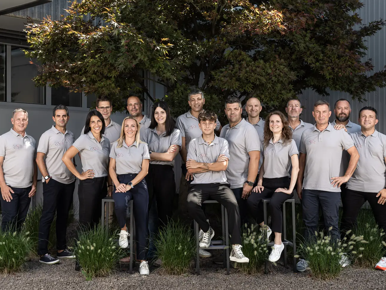 Gruppenfoto der PREFA Mitarbeiter am Standort Italien.