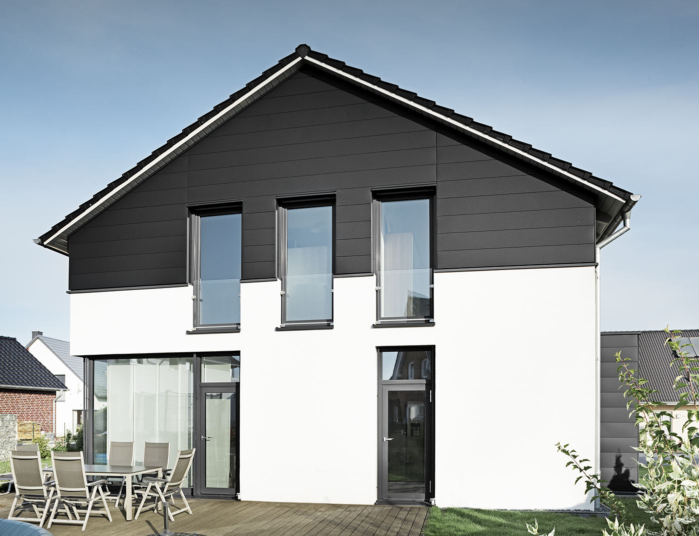 Referenzobjekte PREFA Fassadensysteme Siding 03 P.10 Schwarz