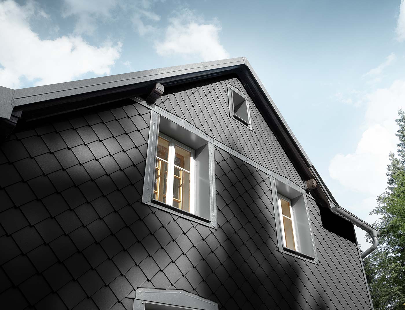 Referenzobjekte PREFA Fassadensysteme Wandraute 20 × 20 03 P.10 schwarz